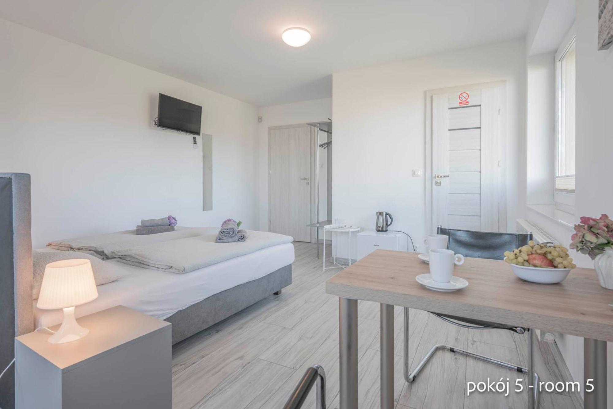 Remus House Apartments - Idealny Dla Par & Tylko 2-Osobowe Pokoje, Dzieci Od 12 Lat, Bezplatny Parking Ястшембя-Гура Экстерьер фото